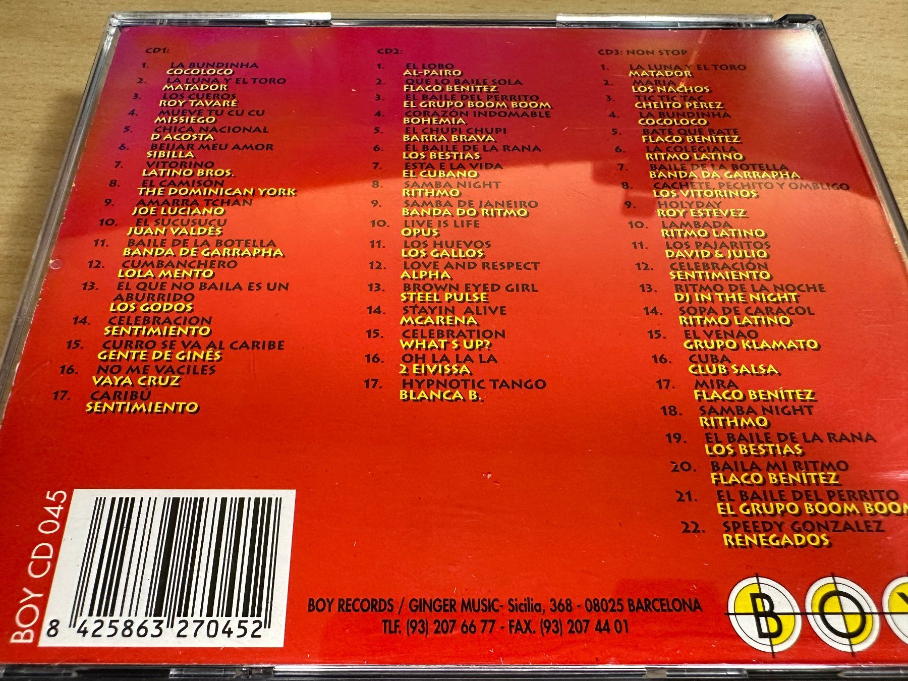 CD: Various – Calentito Calentito 2 - 3 CD – Usato da Rikon im Tösstal venduto da Alpenmutz 1