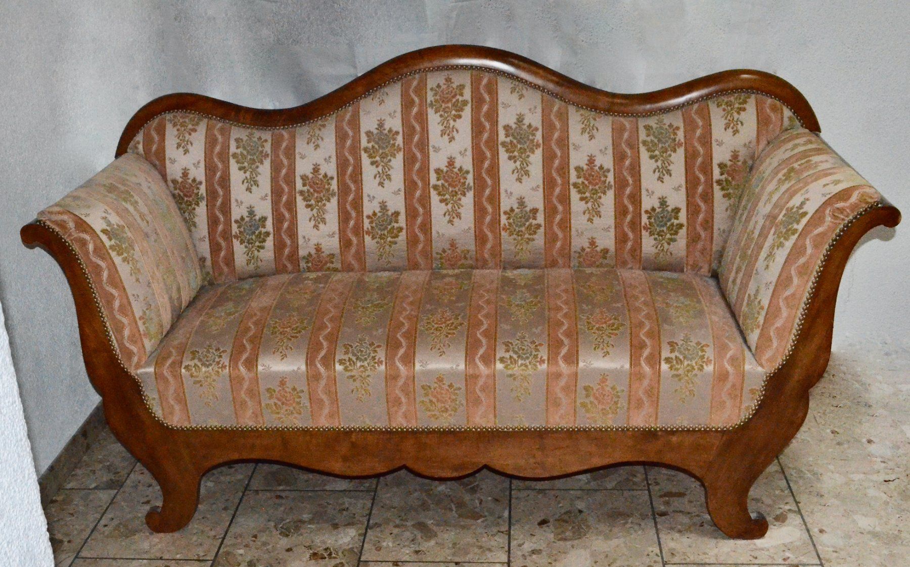 Sofas: Antik Sofa, Biedermeier-Stil, 1900 c. – D'occasion à Meilen par glenbeigh