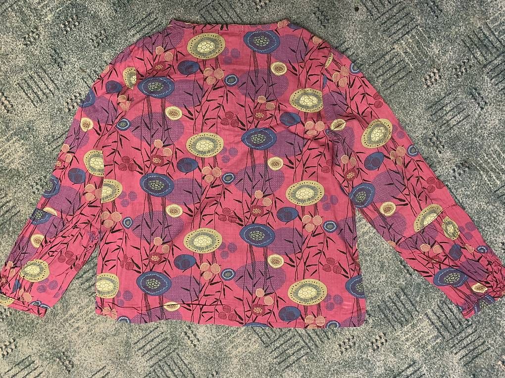 Blouses, T-shirts & Tops: Mädchenshirt  – D'occasion à Zürich par lil_xr6x 1