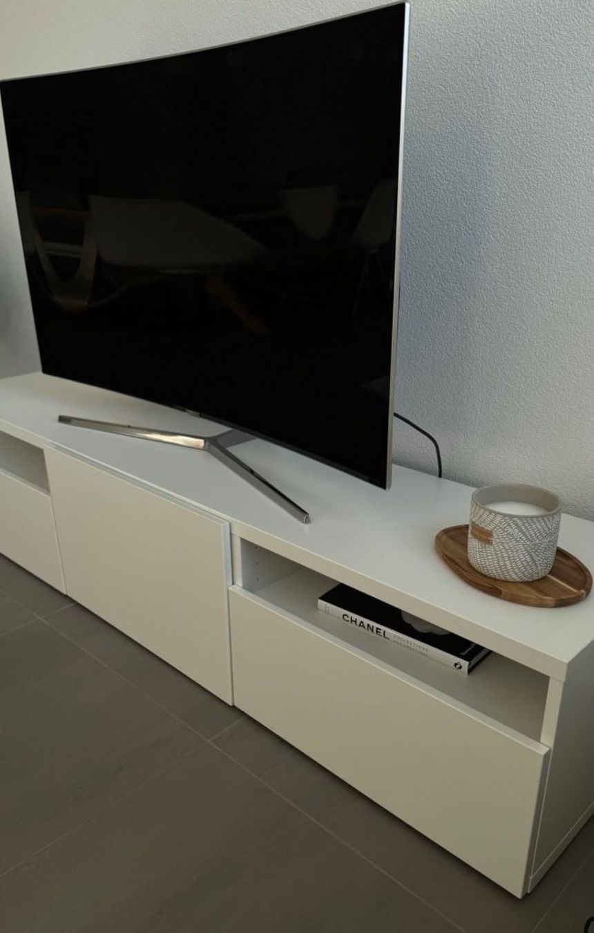 Ikea TV Möbel: Lowboard – Gebraucht aus Biel/Bienne von Spook7