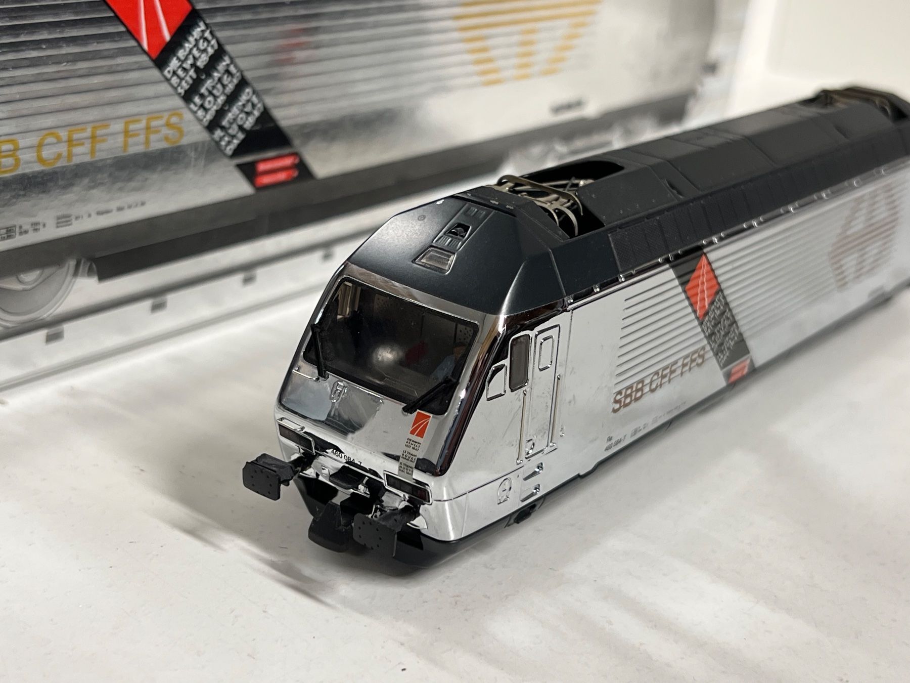 Hag Modellini di ferrovie: HAG Re 460 SBB-Jubi DC Nr.071 Analog – Usato da Neuenhof venduto da ludovicco 3