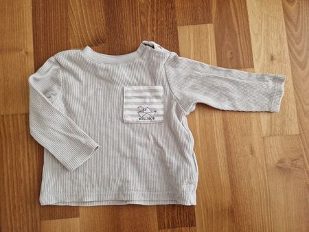 Langarmshirt Baby Junge Grösse 74 hellgrau mit Tasche