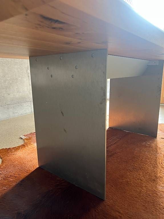 Willisau Tische: Willisau Esstisch Aliano Eiche mit Metallgestell – Gebraucht aus Mattstetten von m.schwarz 2