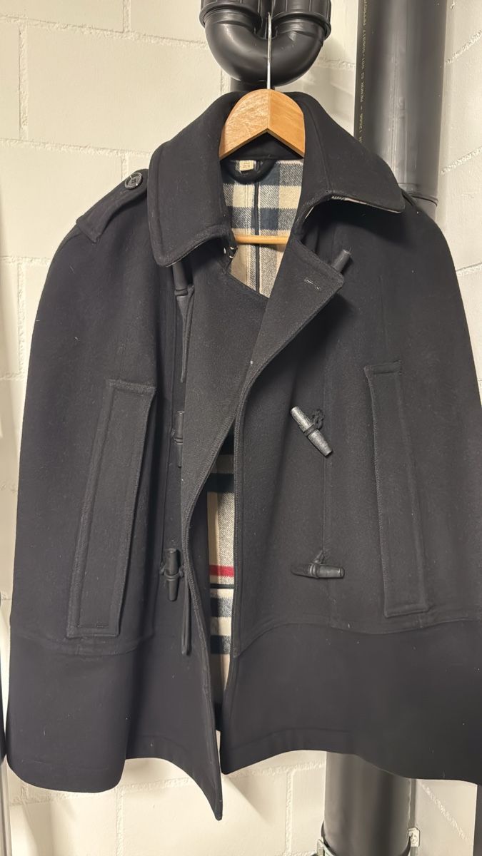 Burberry Cappotti: Burberry Sleeveless Coat – Nuovo (secondo la descrizione) da Herrliberg venduto da ResellerZH