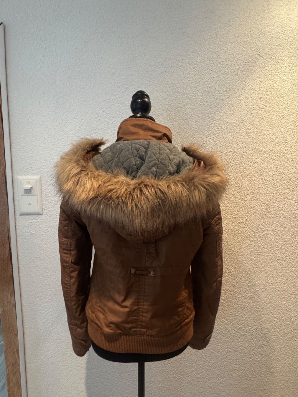 Bershka Giacche: Bershka Jacke Megan Fox – Usato da Gachnang venduto da lie_m66g 2
