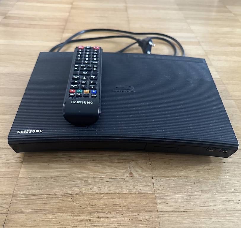 Samsung Systèmes audio & multimédias: Samsung DVD Player – D'occasion à Rothrist par California_14 1