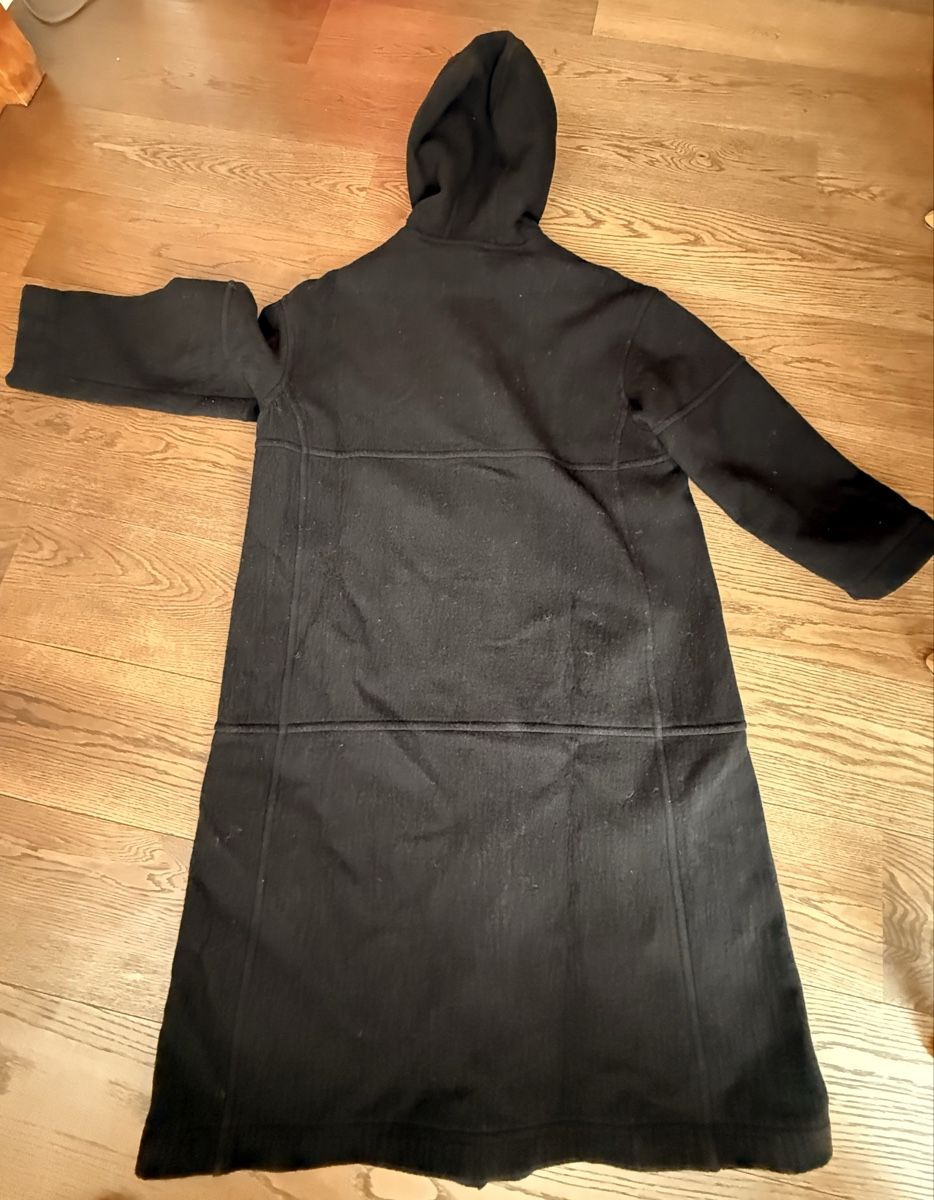 Cappotti: Schwarzer langer Wollmantel  POMANDÈRE – Usato da Allschwil venduto da Frida015 6