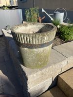 Eternit Blumentopf 60er Jahre