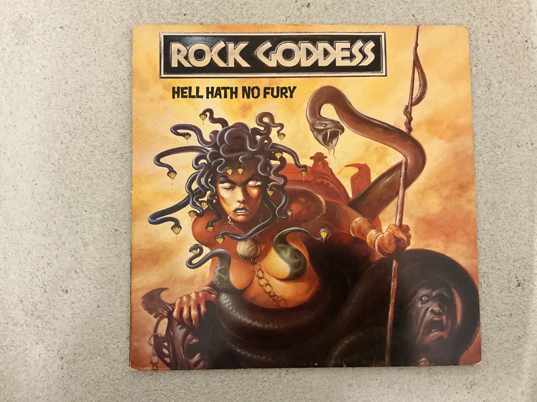 Dischi in vinile: Rock Goddess LP - Hell Hath No Fury – Usato da Winterthur venduto da Tumko_7_Vinyl