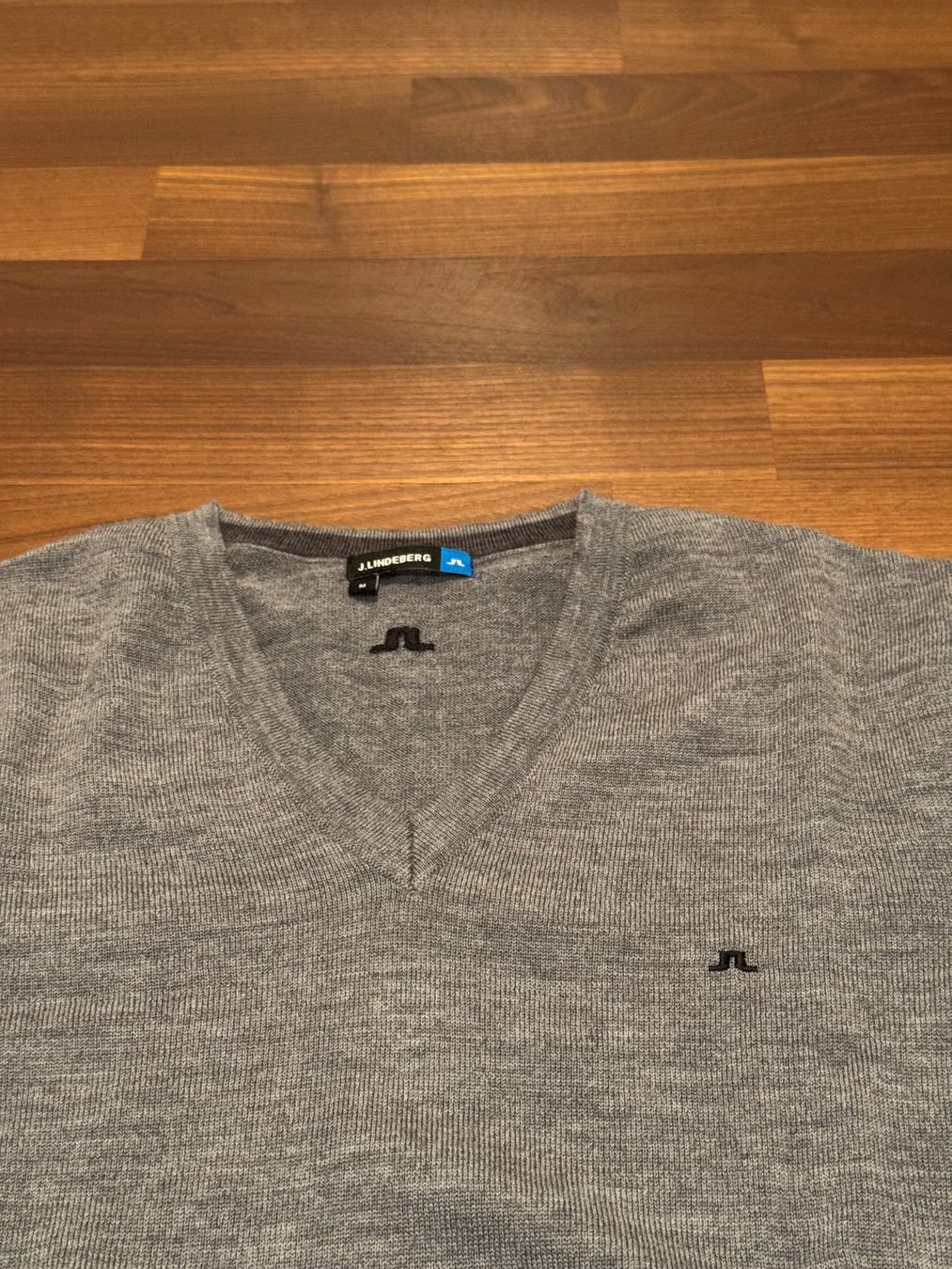 Lindeberg Pulls & Sweat-shirts: J.Lindeberg Merino V-Neck Pullover – D'occasion à Gränichen par lixil 5