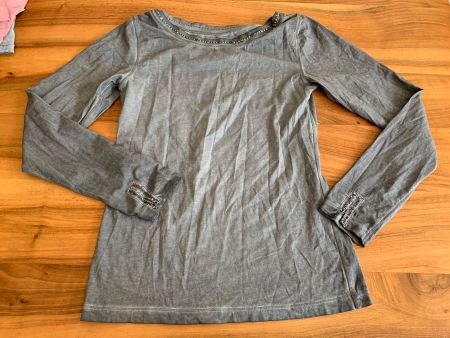 NILE wunderschönes Langarmshirt mit schönster Verzierung XS