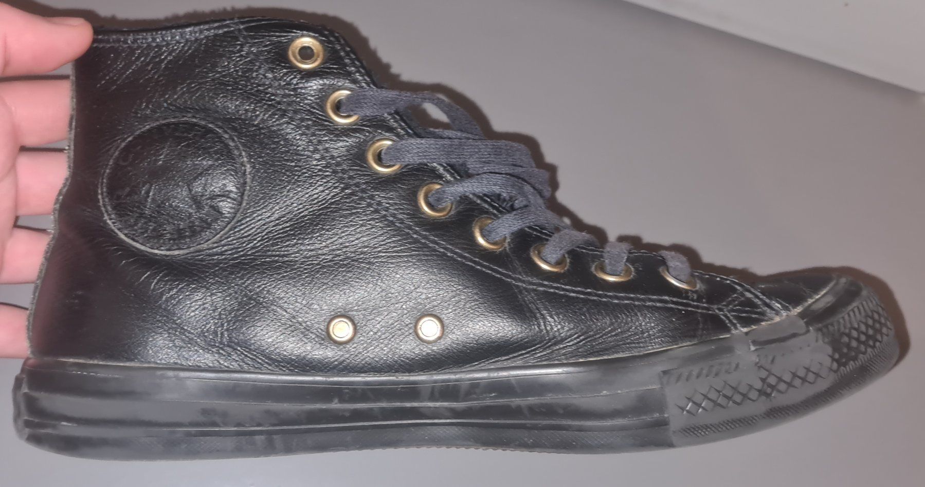 Converse Scarpe da uomo: Converse Leder Hightop Gr. 40 schwarz gold – Usato da Glattpark(Opfikon) venduto da ejo_m8fr 3
