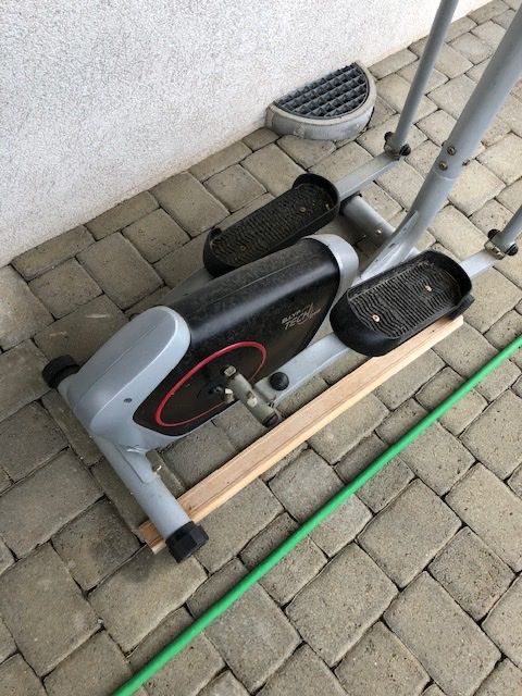 Vélos d'appartement: CROSSTRAINER HAMMER ELLYPTECH CT3 – Défectueux à Aeschlen ob Gunten par yeti49 5