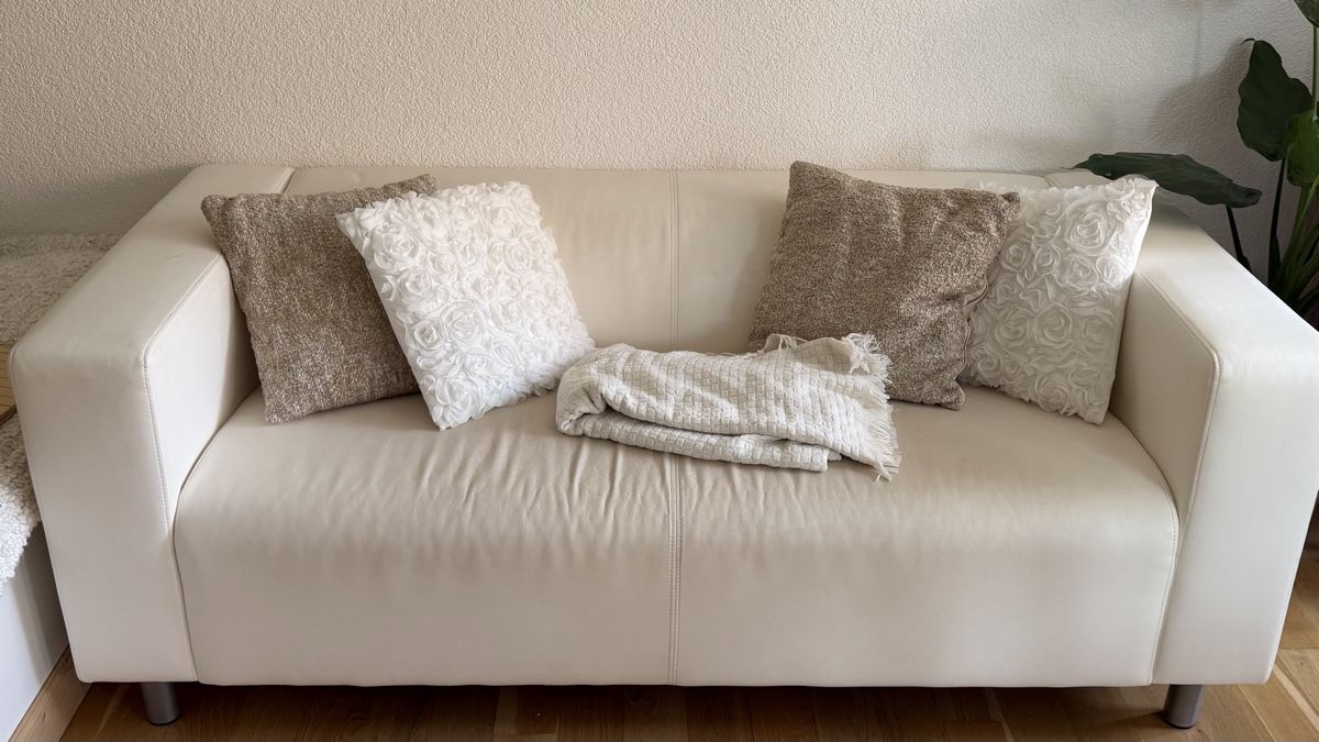 Divani: Beiges Kunstledersofa – Usato da Zürich venduto da theresa.st 2