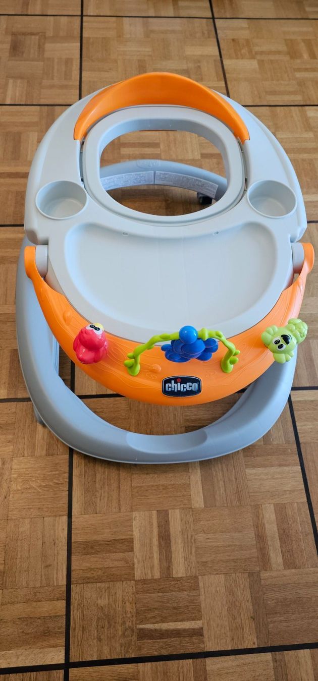 Chicco Veicoli per bambini: Chicco Walky Talky Laufgerät – Usato da Zürich venduto da Bamnesio 1