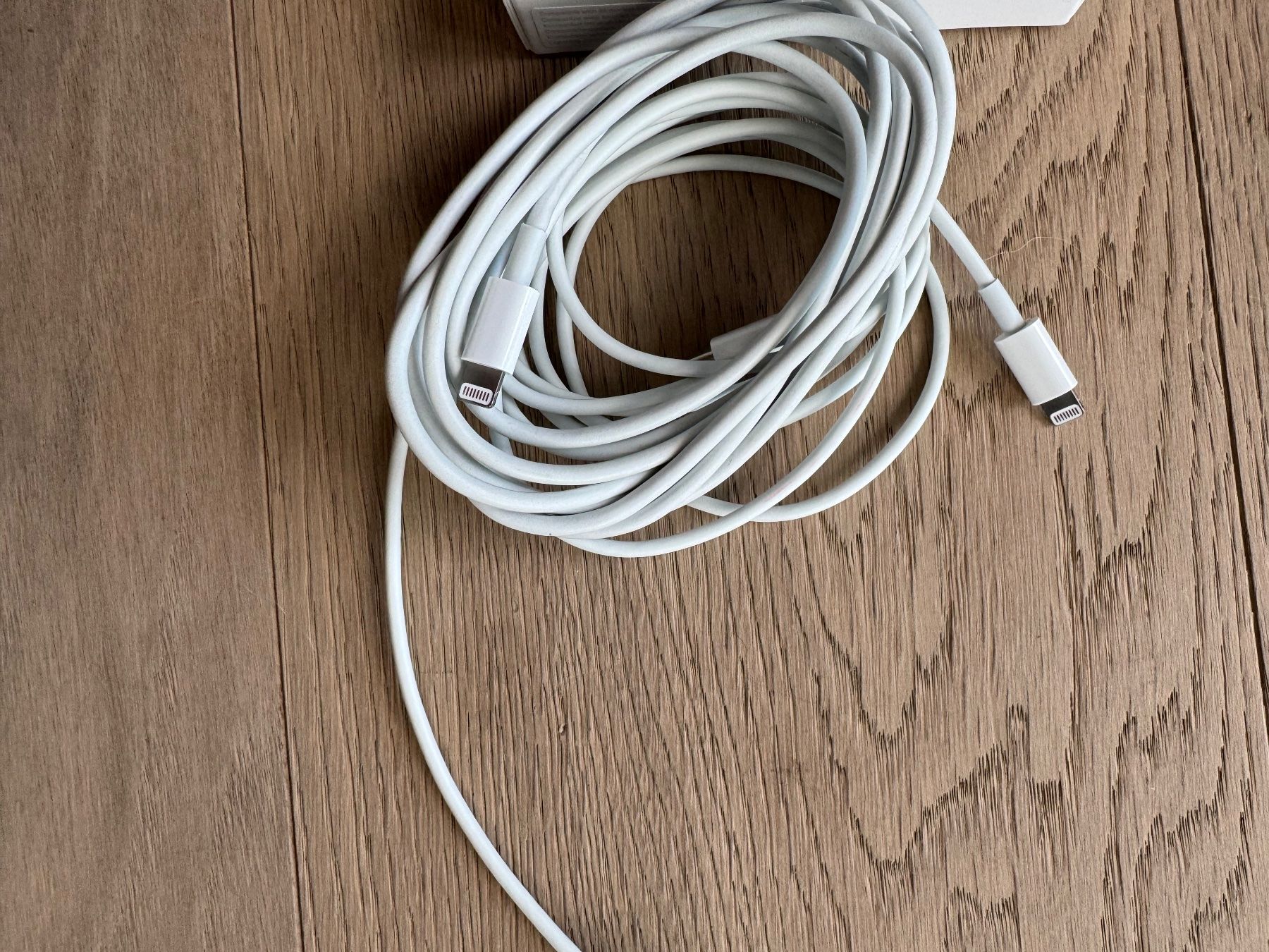 Apple Cavi: Apple USB-C zu Lightning Kabel – Nuovo (secondo la descrizione) da Schindellegi venduto da LeWinterli 1