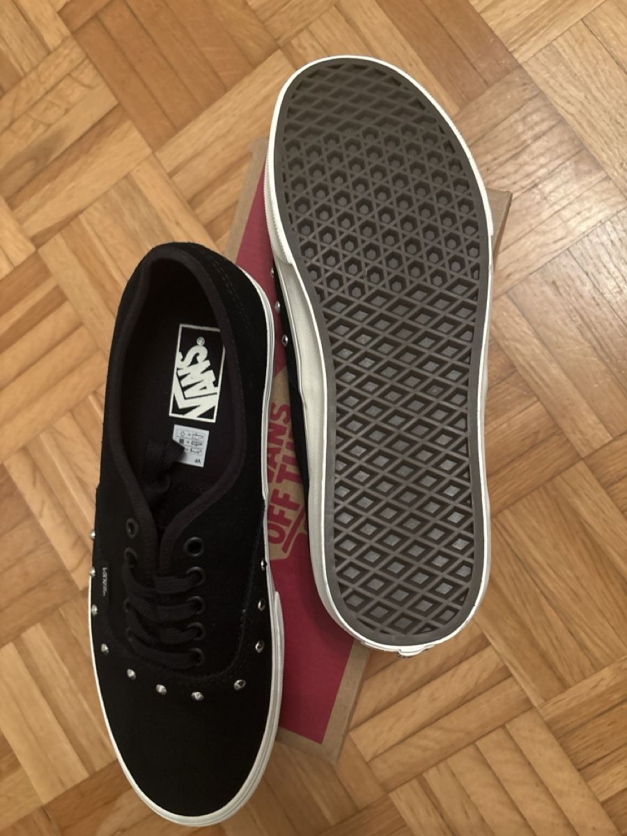 Vans Damenschuhe: Vans Authentic Nieten, Grösse 42, Neu mit Originalbox – Neu und originalverpackt aus Altendorf von mausi771 1