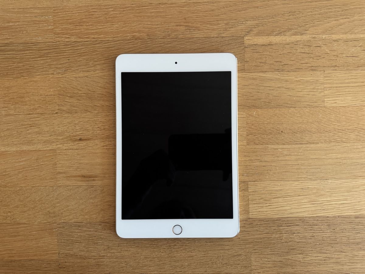 Apple Tablet PC: Ipad Mini 64 Gb – Gebraucht aus Pfäffikon ZH von stepashka