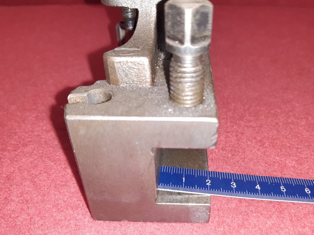 Abstechhalter Syst. Multifix A AST1660L mit Absatz zum tiefer ablassen