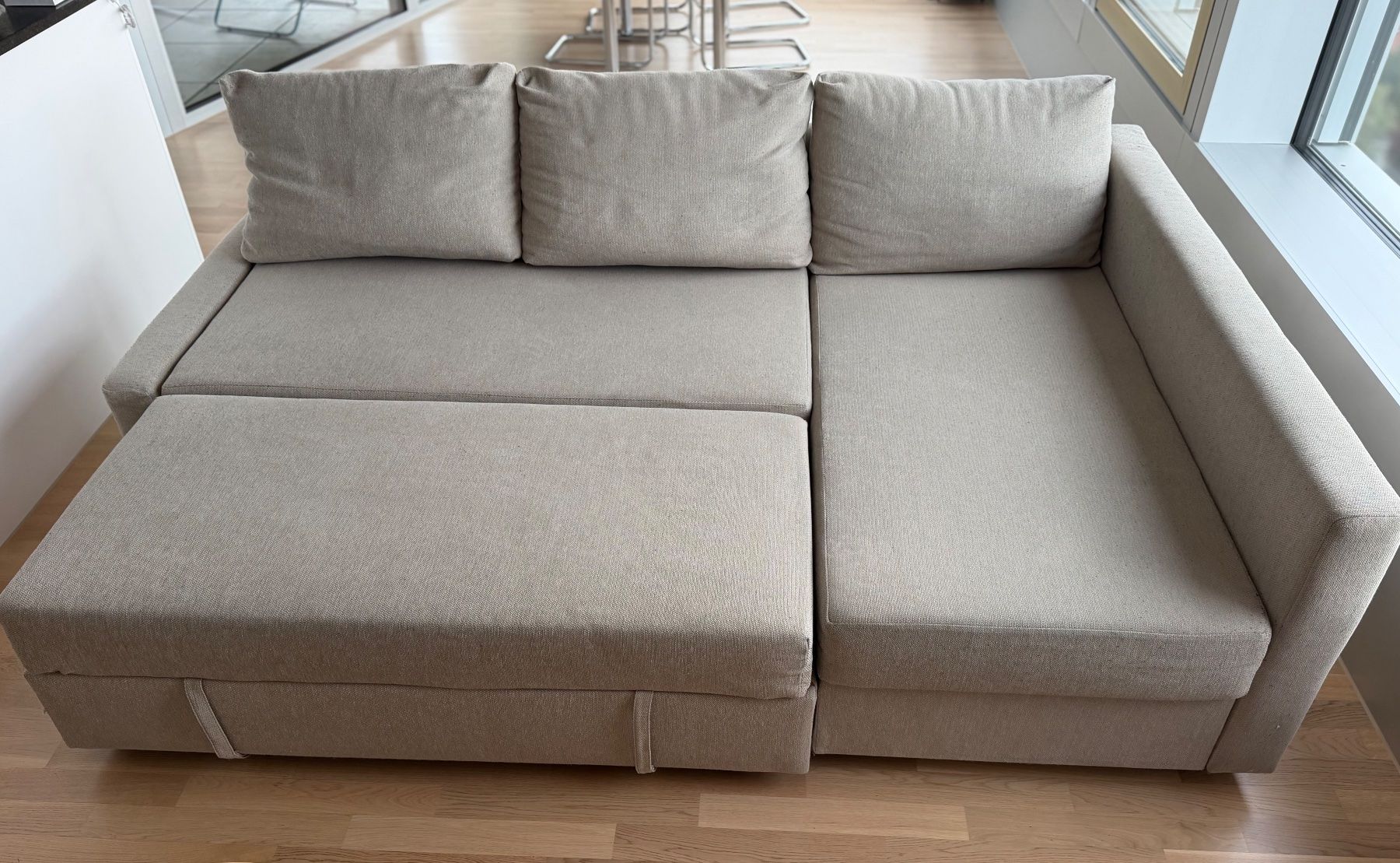 Ikea Divani: IKEA FRIHETEN Ecksofa mit Schlaffunktion – Usato da Ostermundigen venduto da eli_mpq7 1