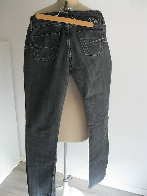 Tally Weijl Jeans: jeans "Tally Weijl" taille 38 – Usato da vouvry venduto da -tivoli- 1