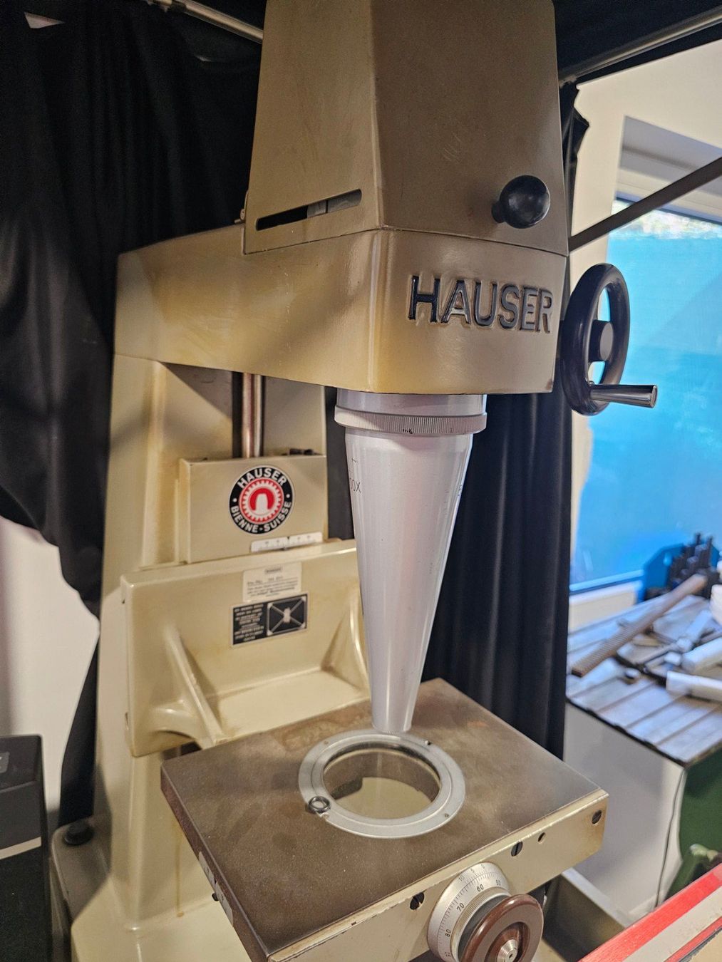 Hauser Tutte le macchine: Hauser 215K Profilprojektor – Usato da Lonay venduto da Slofstad 2