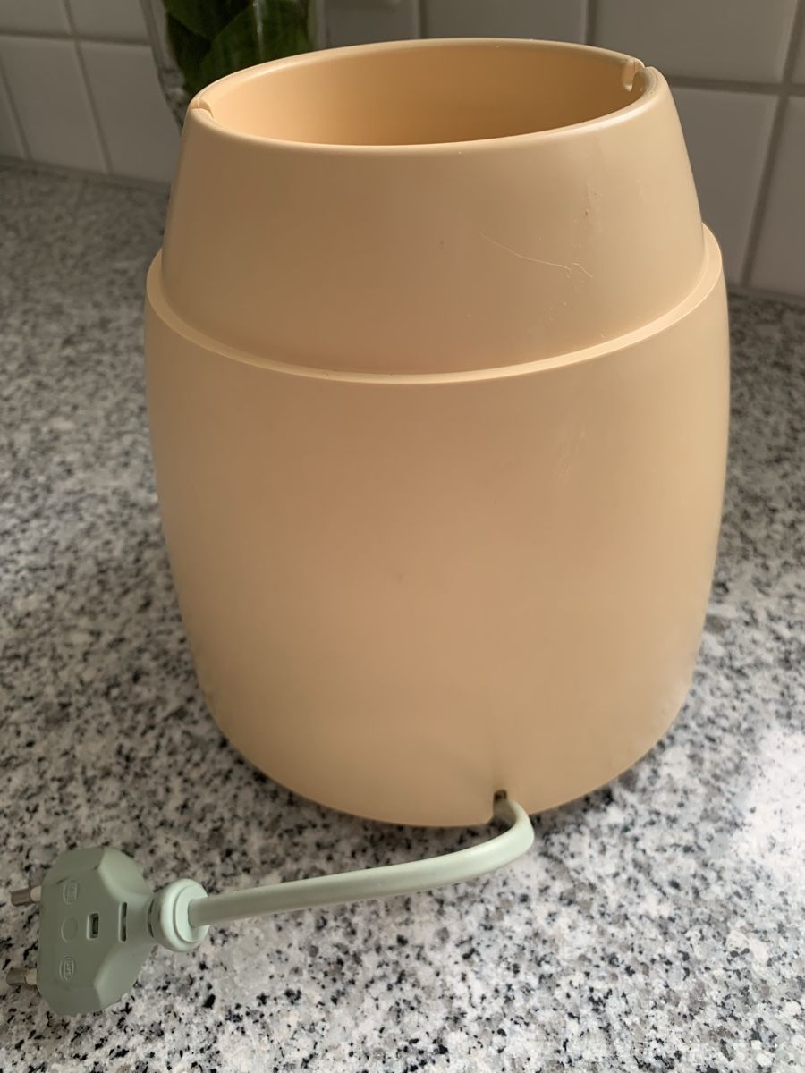 Alessi Appareils de cuisine: Standmixer von  Alessi/Philips beige/rot – D'occasion à Ellikon an der Thur par Bali1999 6