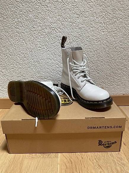 Scarpe da donna: Dr. Martens Weiss Stiefeletten 36 – Usato da Glis venduto da dor_b2nc