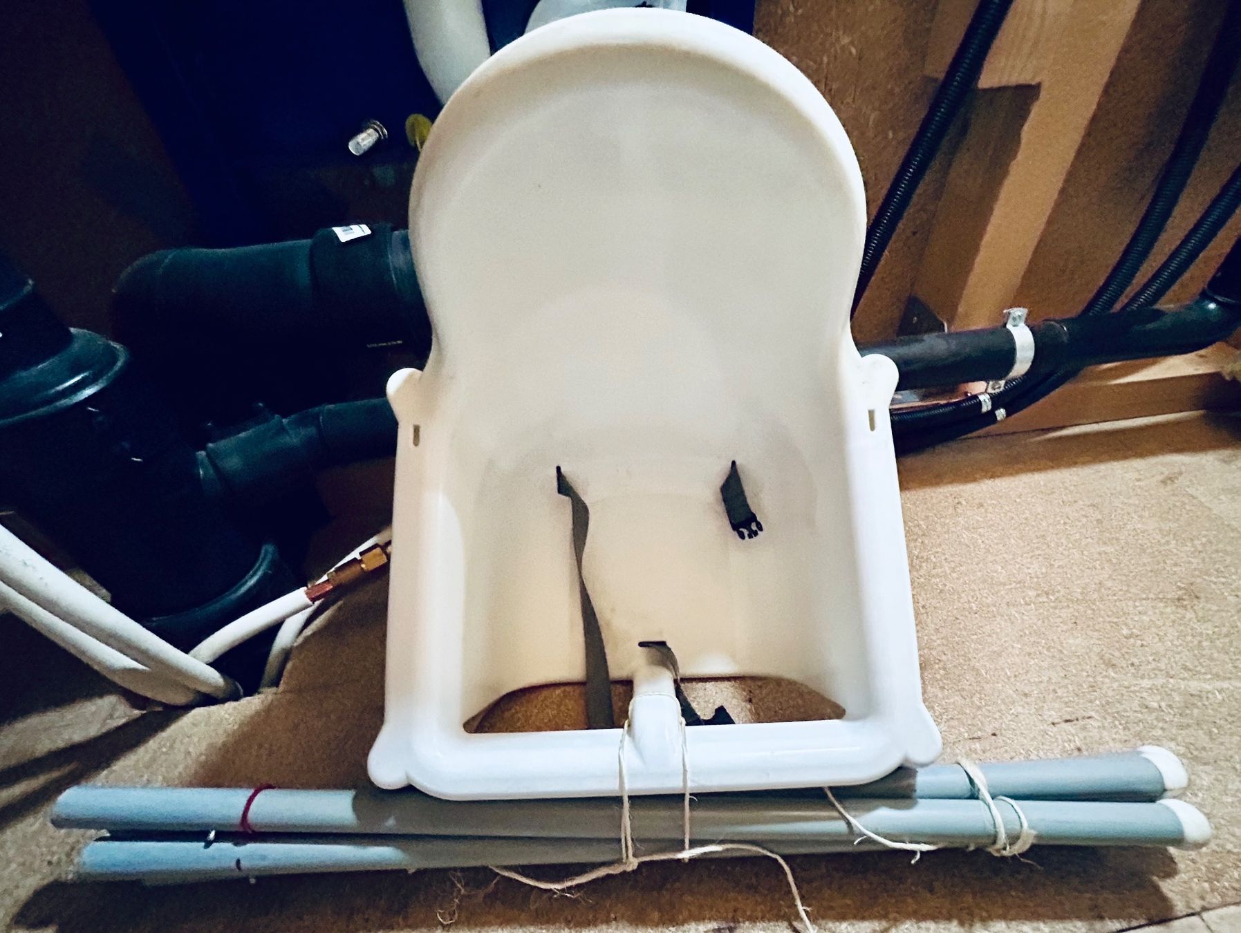 Ikea Seggioloni: Kinderhochstuhl mit Tablett – Usato da Riedholz venduto da Abendsonne 1