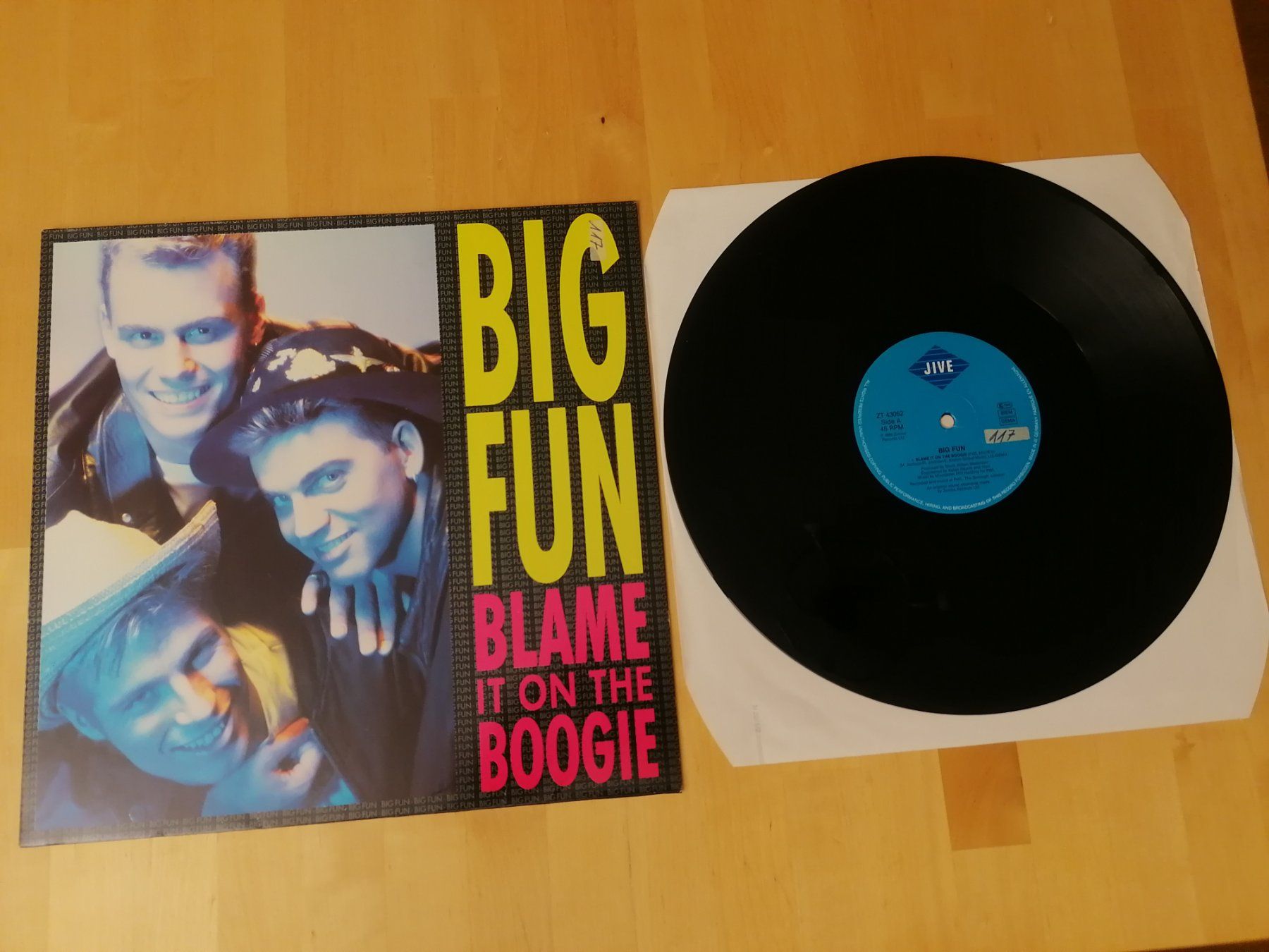 Dischi in vinile: Big Fun – Blame It On The Boogie – Usato da Emmenbrücke venduto da WintoWin