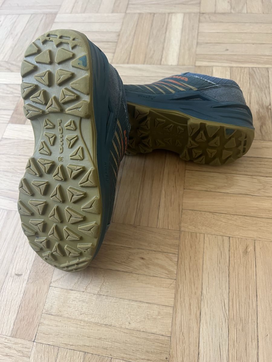 Lowa Schuhe für Jungen: Lowa Trekkingschuhe Gr. 30 – Gebraucht aus Samedan von Schweiz13 4