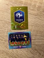 Panini WM 2022 Int. Edition 2x Bilder FRA 1 / 2 Team Wappen