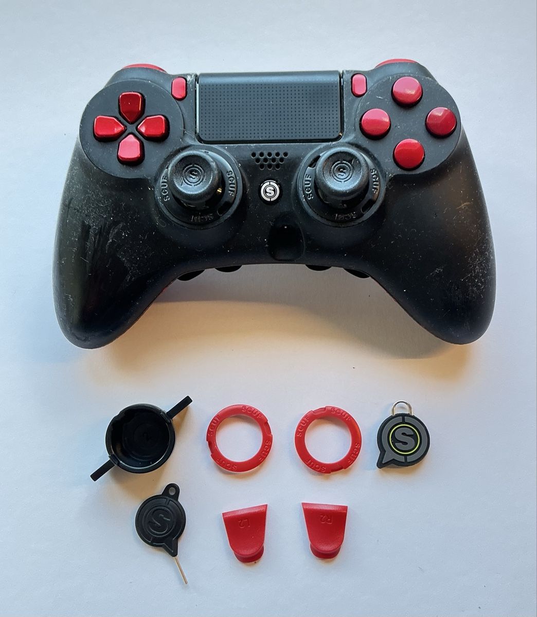 Controller: SCUF Impact PS4 Controller Schwarz/Rot mit Zubehör – Usato da Beinwil am See venduto da Tobi-Wied 4