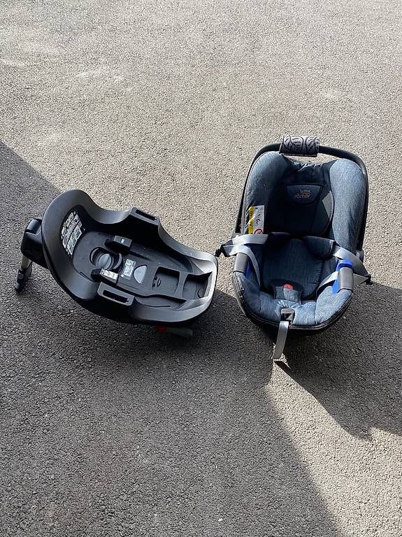 Carrozzine: Britax, poussette, siège auto, nacelle,  3 en 1 – Usato da Vollèges venduto da terre77 1