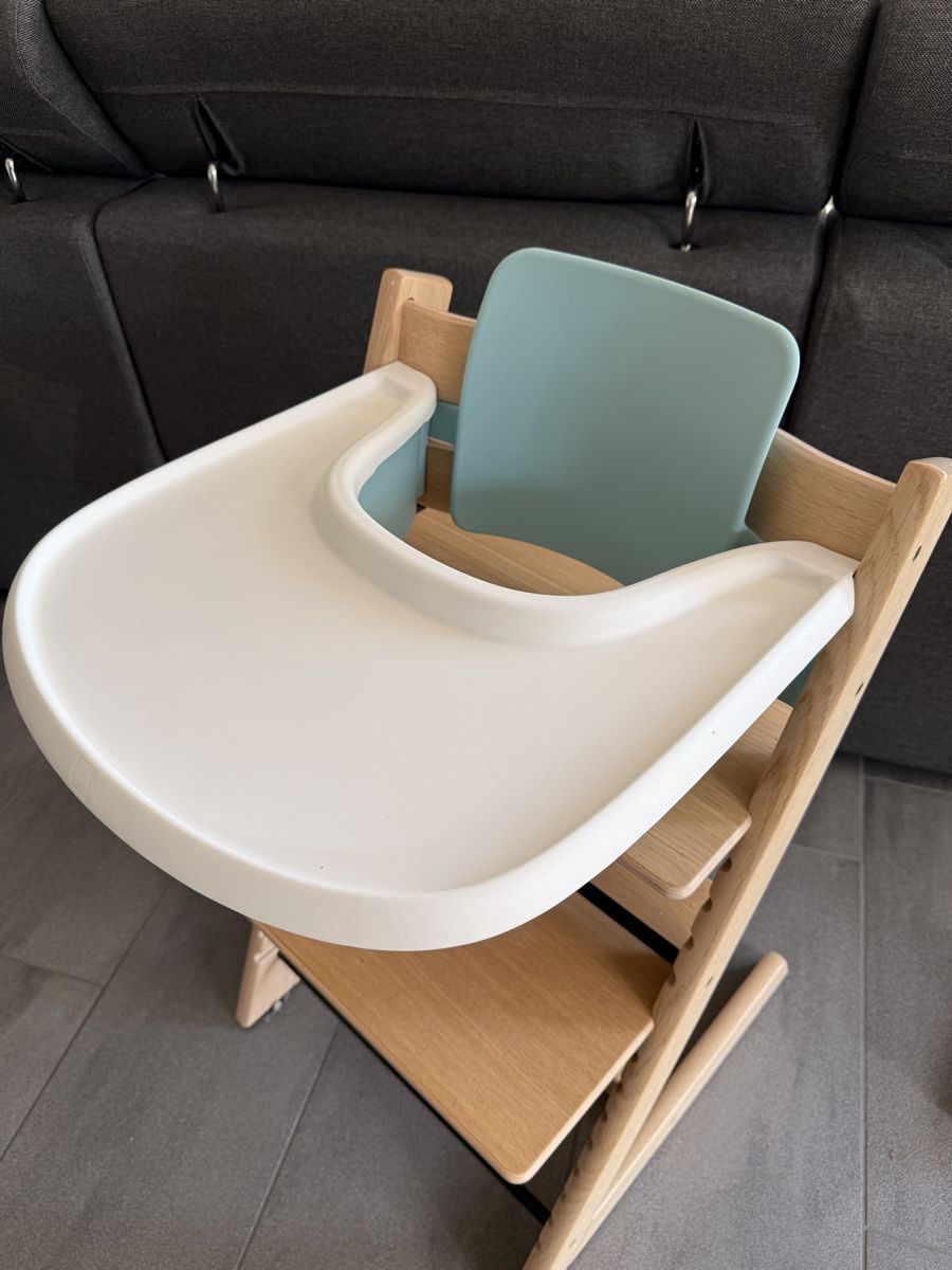 Stokke Hochstühle: Tripp Trapp Hochstuhltisch – Gebraucht aus Brütten von tm83