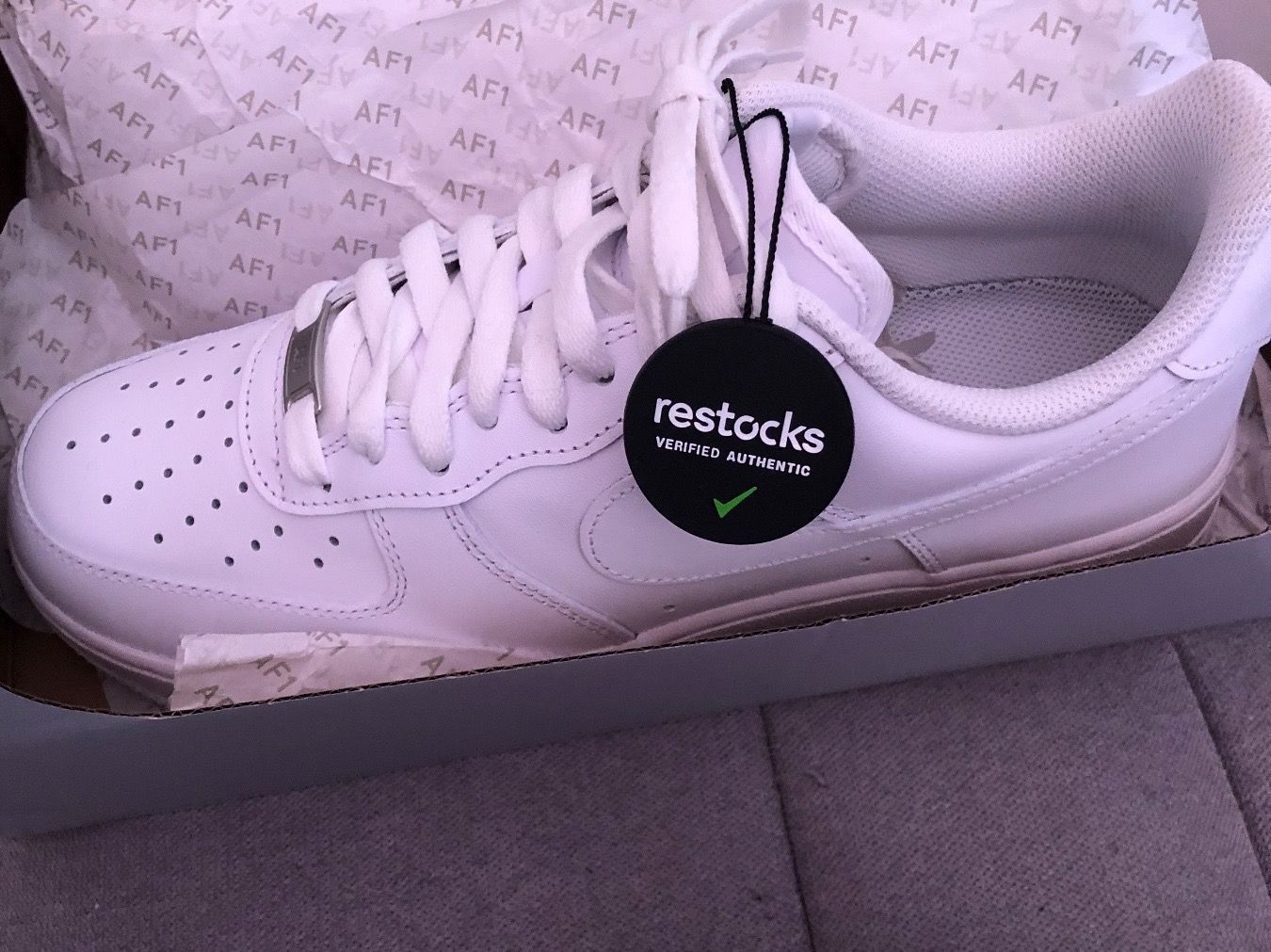 Nike Herrenschuhe: Air Force 1 Nike 07 Grösse 42,5 – Neu und originalverpackt aus Safenwil von Johnwick1986