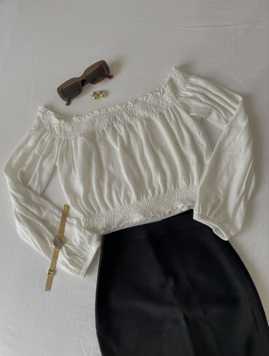 H&M Tops: Haut à épaules dénudées – D'occasion à Concise par Lae99