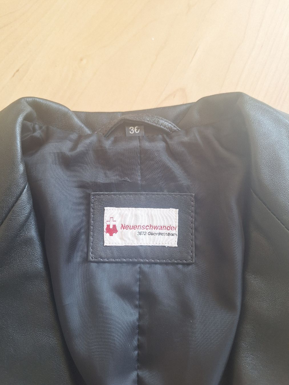 Giacche: Schwarzer Echtleder Blazer, Gr. 36 – Usato da Zürich venduto da Zelda14 4