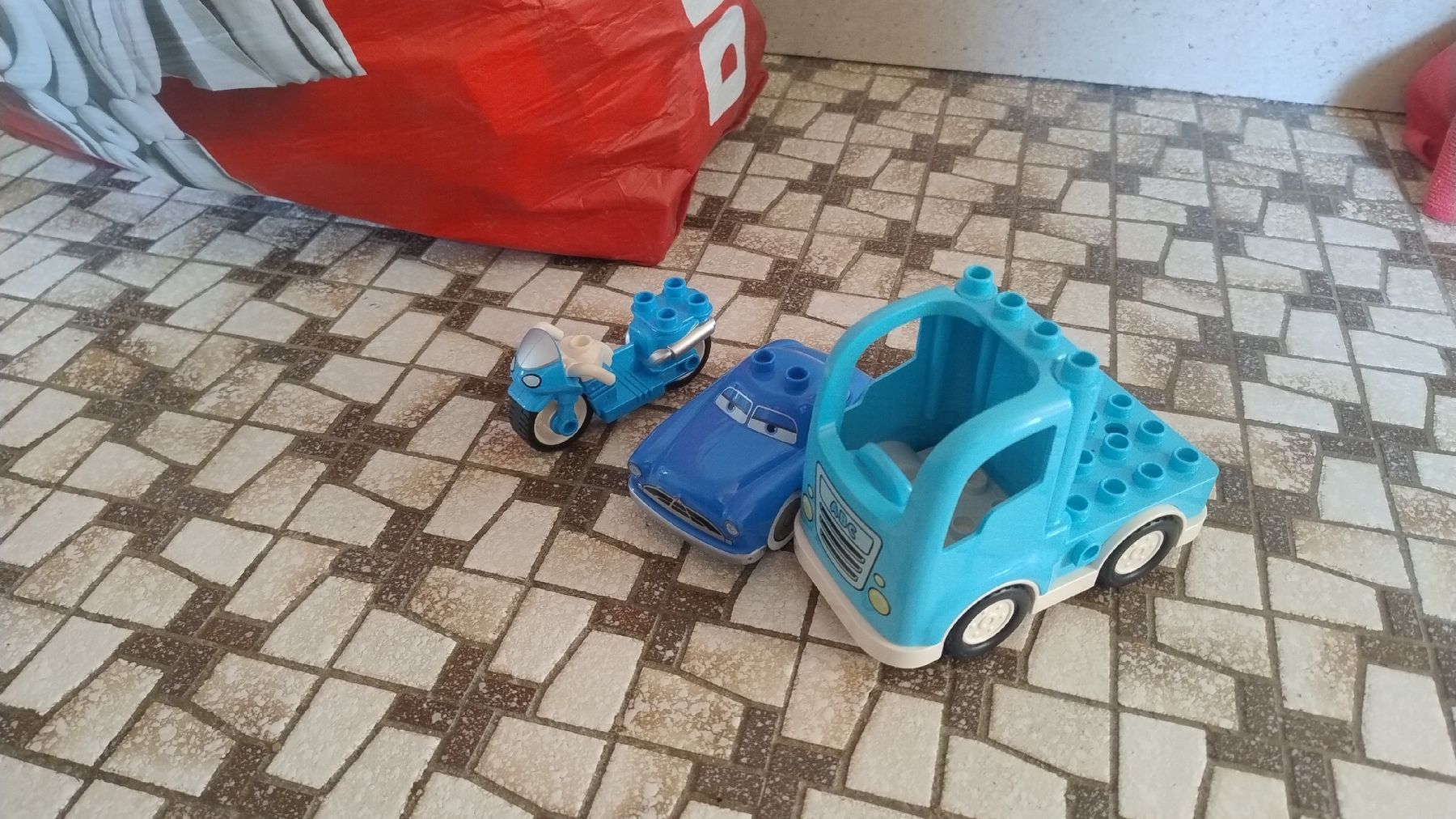 Lego Kit di costruzioni: Gros sac de Lego Duplo – Usato da Les Charbonnières venduto da alphatec88