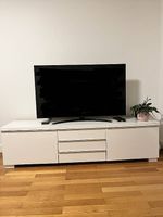 Fernsehmöbel (Besta burs IKEA)