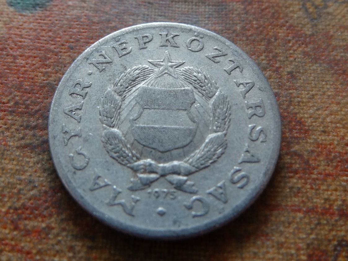 Tutti le monete: HONGRIE  1  Forint  1975 – Usato da Romanel-sur-Lausanne venduto da Swift13
