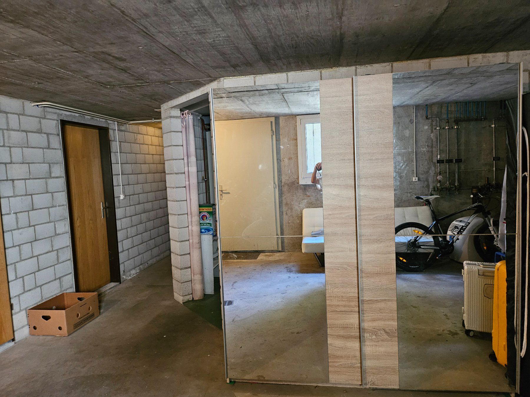 Armadi: Kleiderschrank – Usato da Bätterkinden venduto da trinidad103 1