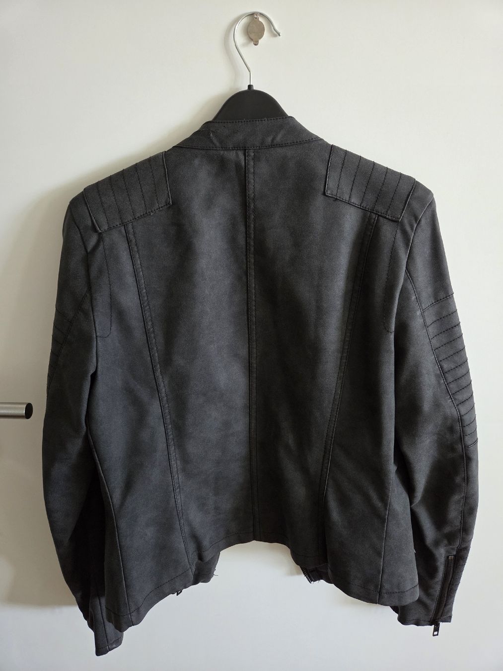 Only Giacche: Kunstleder Jacke Only Grösse 36 – Usato da Rüti ZH venduto da nad_bzv2 2