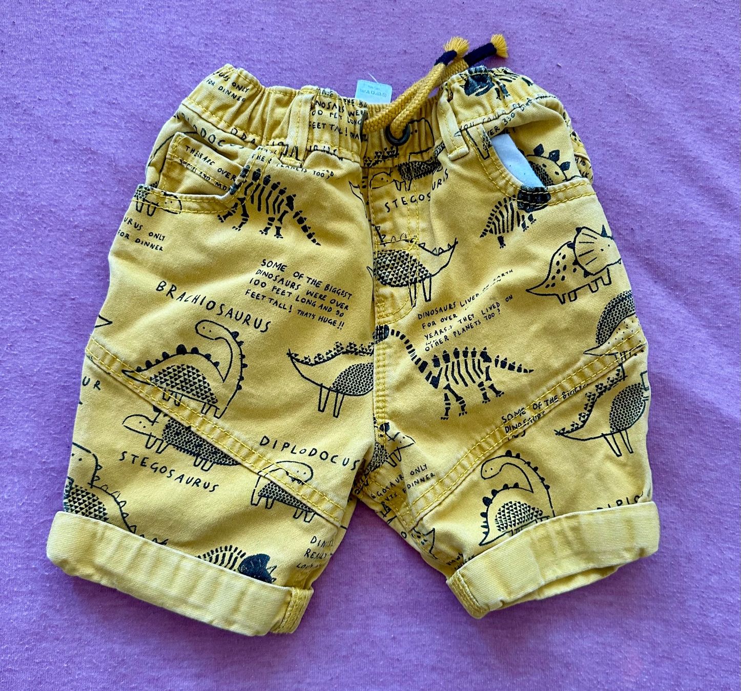Pantaloni: George Shorts – Usato da Dürrenroth venduto da tvy_bh56