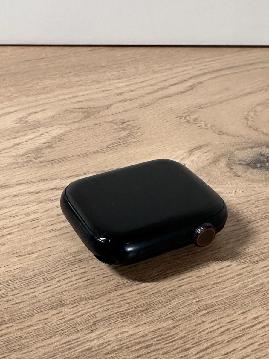 Apple Smartwatch: Apple Watch 45 mm series 7 cellular  – Usato da Cointrin venduto da res_nvs8 3