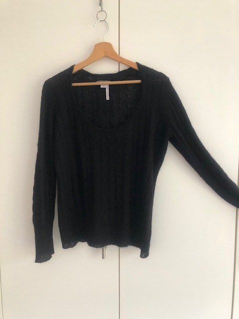 Esprit Maglioni & Felpe: Federleichter schwarzer Pulli, Esprit, L, leicht transparent – Usato da Hünenberg See venduto da dustein