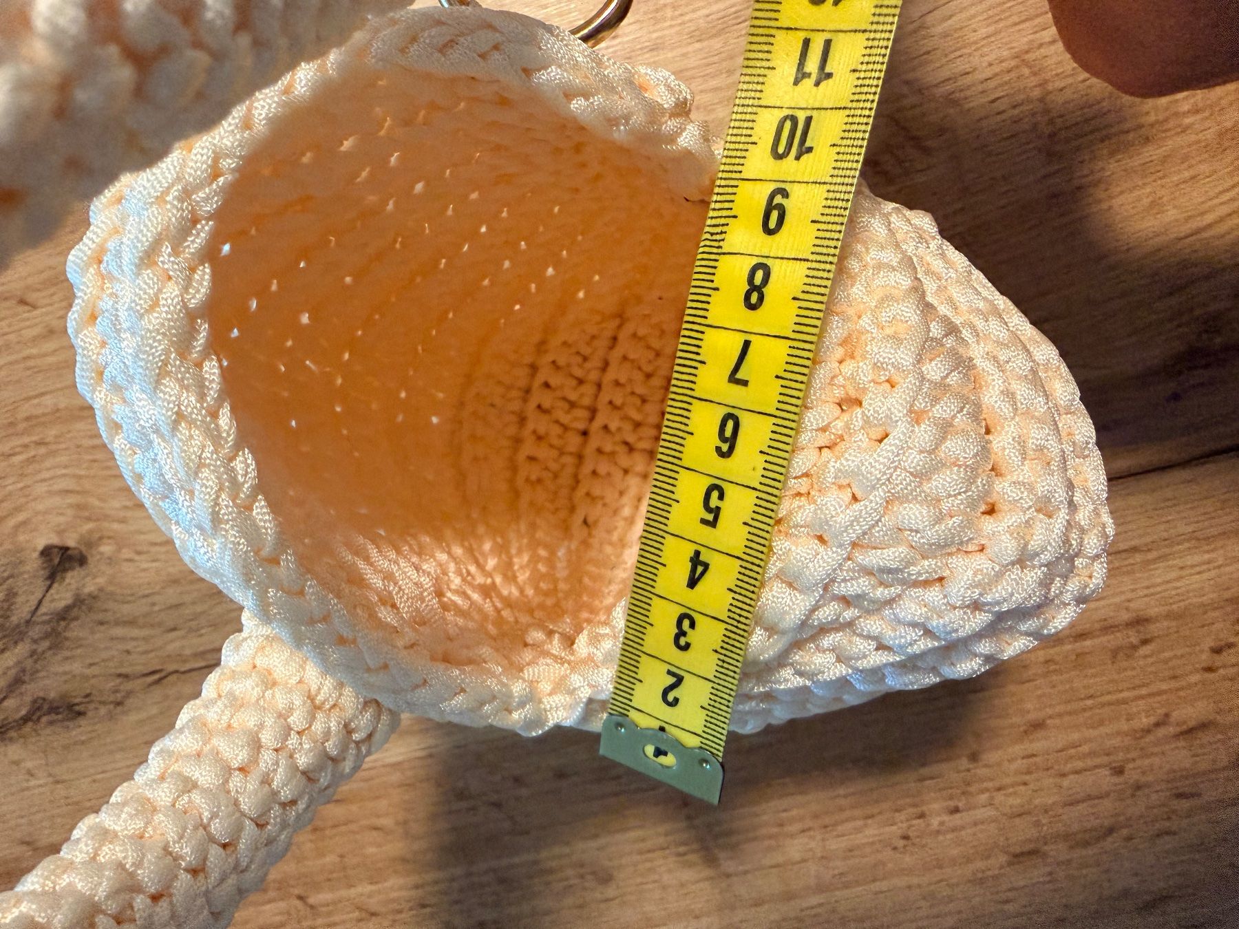 Borse da donna: Handgemachte gehäkelte Muscheltasche – Nuovo e nell'imballaggio originale da Urdorf venduto da fairfashion 5