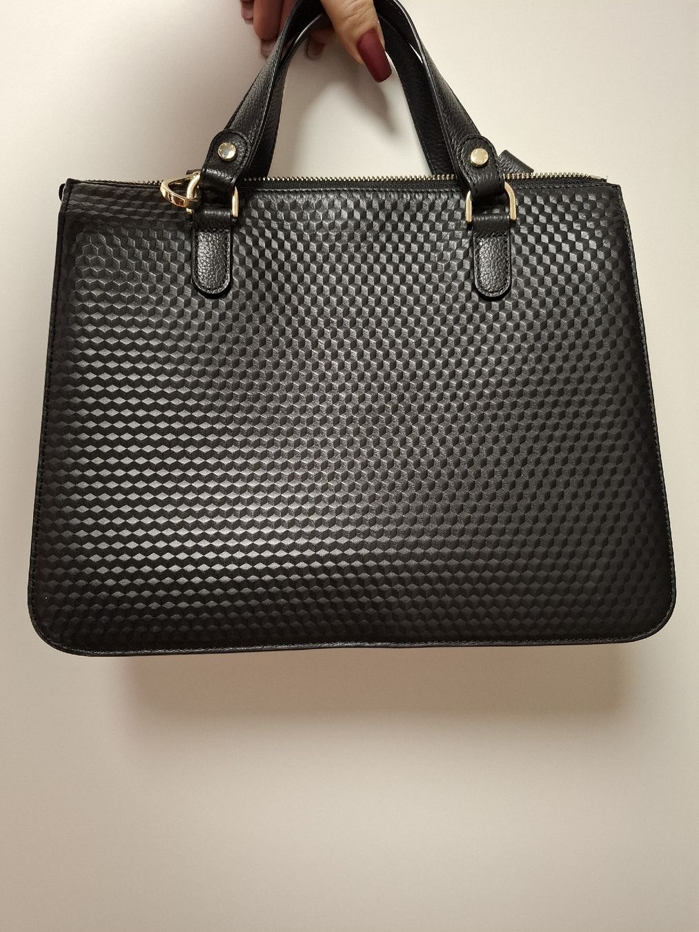 Aigner Altro in  Abbigliamento & Accessori: Aigner Handtasche Schwarz Top Zustand – Nuovo (secondo la descrizione) da Oberarth venduto da majaromano 4