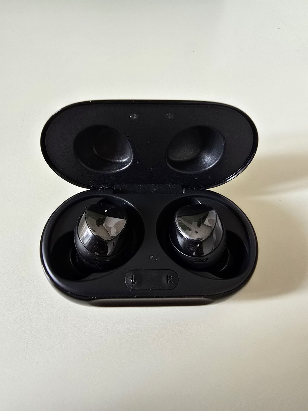Samsung Cuffie: Samsung Galaxy Buds+ schwarz  – Usato da Würenlos venduto da Lea.Maria.Hotz 1