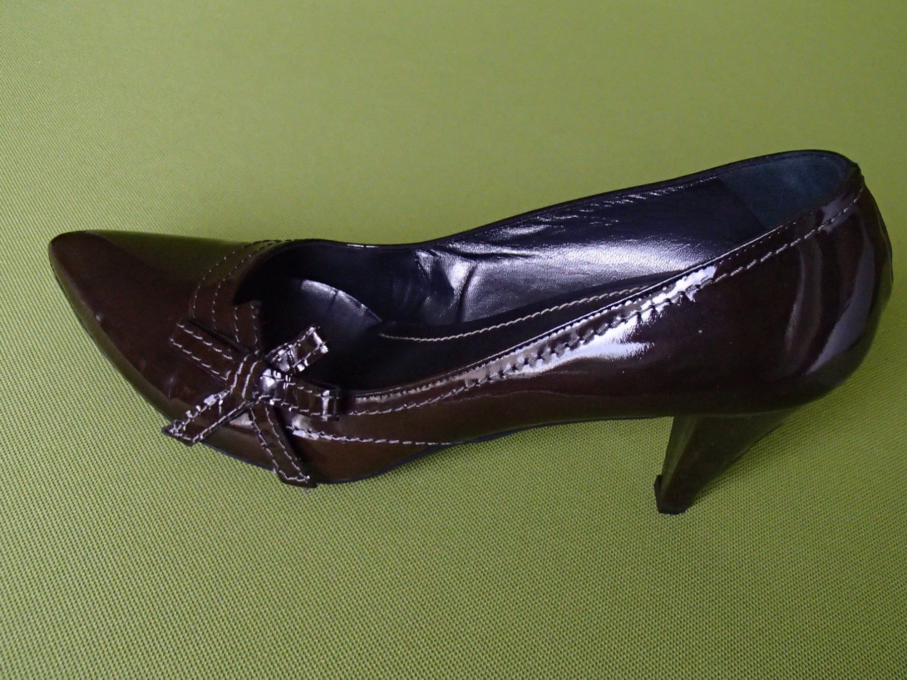 Navyboot Chaussures femmes: neue NAVYBOOT Lack Leder Pumps Gr. 40 – Neuf avec emballage d'origine à Schöfflisdorf par pullux 7